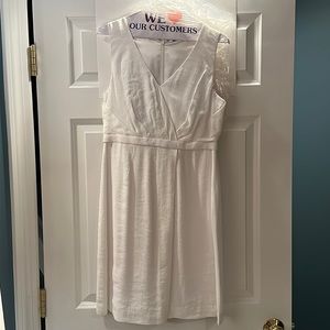 Elie Tahari white linen, viscose, and rayon blend dress size 6 fully lined.
